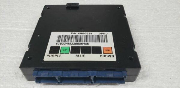 Programmed 2002 Yukon BCM, part 15063578, for GM trucks and SUVs. This module fixes electrical issues like faulty power locks and dash lights.